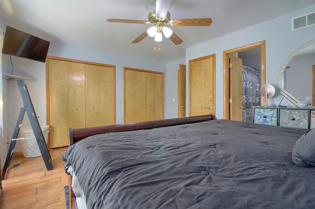 4952 Elmers Turn, Hamburg Twp, MI 48169
