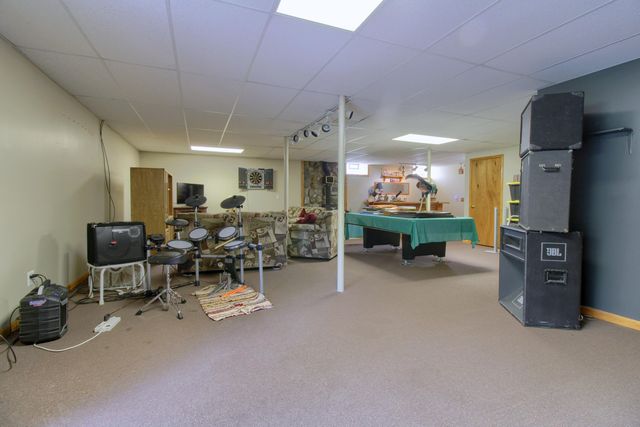 4952 Elmers Turn, Hamburg Twp, MI 48169