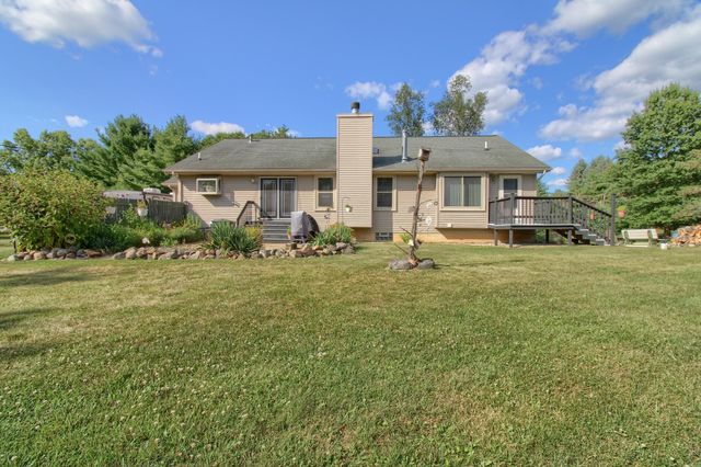 4952 Elmers Turn, Hamburg Twp, MI 48169
