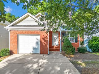 152 Stoneforest Drive, Woodstock, GA 30189