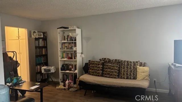 13040 Dronfield, Sylmar, CA 91342