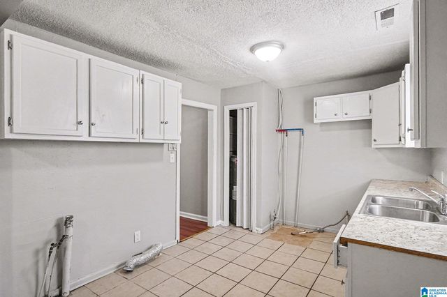 1872 PRINCETON COURT SW, Birmingham, AL 35211