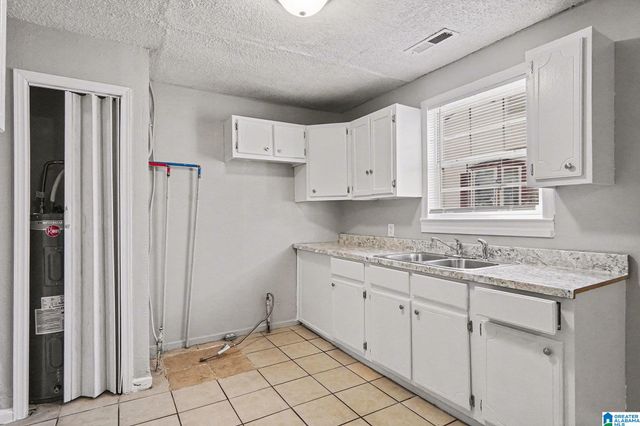 1872 PRINCETON COURT SW, Birmingham, AL 35211