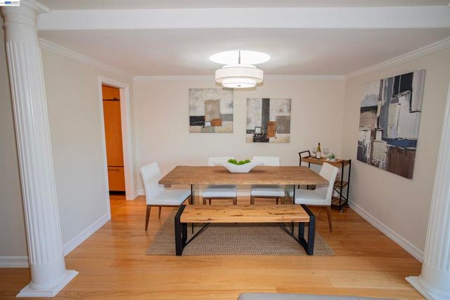70 St James Pl, Piedmont, CA 94611