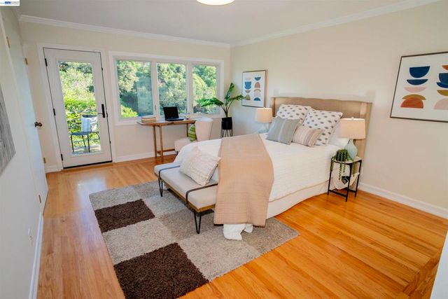 70 St James Pl, Piedmont, CA 94611