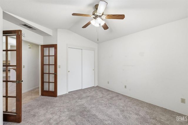 5305 Muirfield Drive, Bakersfield, CA 93306