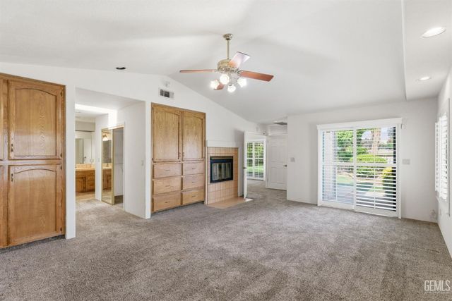 5305 Muirfield Drive, Bakersfield, CA 93306