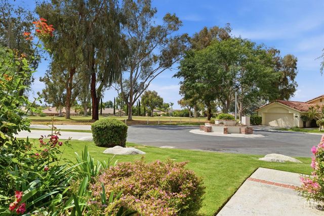 5305 Muirfield Drive, Bakersfield, CA 93306