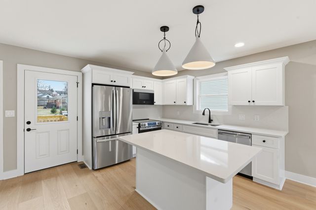 1410 Norvel Ave, Nashville, TN 37216