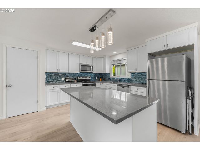 2506 Nw 100TH St, Vancouver, WA 98685