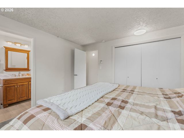 2506 Nw 100TH St, Vancouver, WA 98685