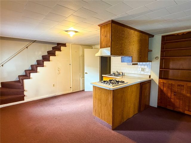 411 Mendon Road, Woonsocket, RI 02895