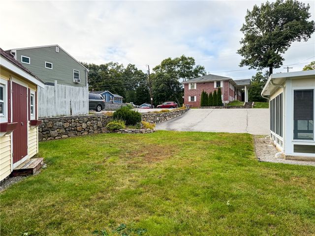 411 Mendon Road, Woonsocket, RI 02895
