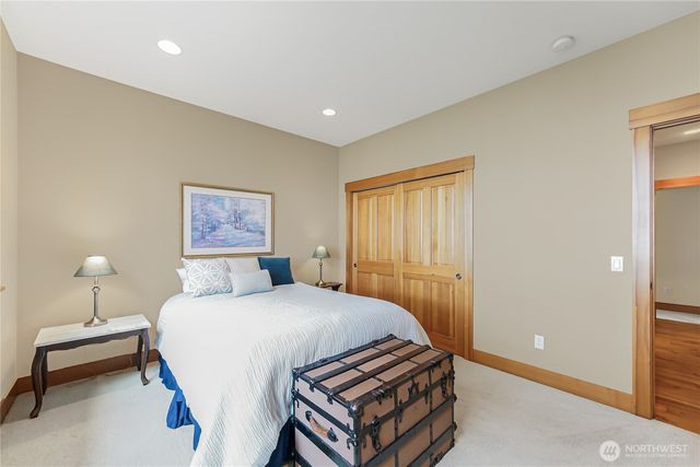 725 N Sunset Drive, Camano Island, WA 98282