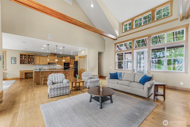 725 N Sunset Drive, Camano Island, WA 98282