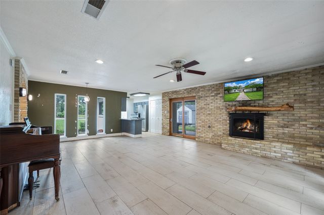 2171 Breezywood Drive, Flower Mound, TX 75022