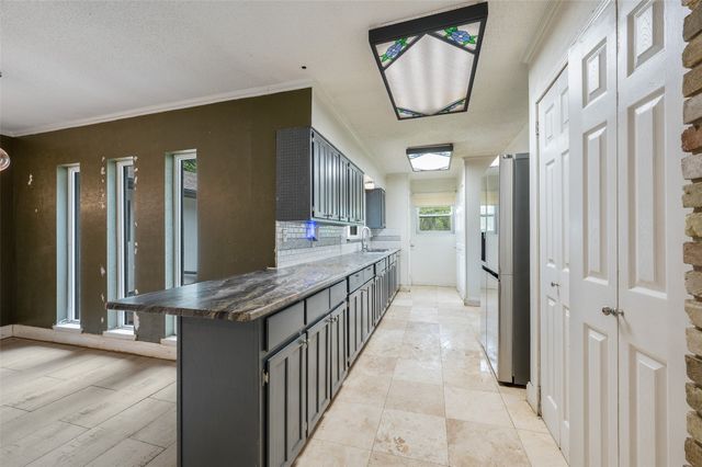 2171 Breezywood Drive, Flower Mound, TX 75022