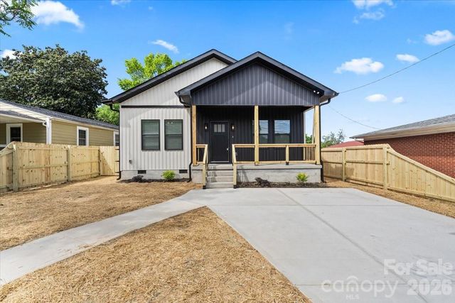220 Lincoln Street SW, Concord, NC 28025
