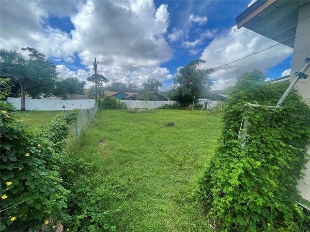 180 PINE TREE DRIVE, Casselberry, FL 32707