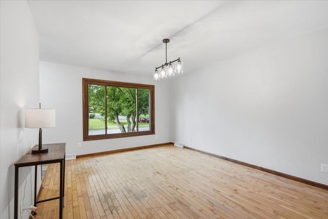 5106 Trafalger Place, Madison, WI 53714