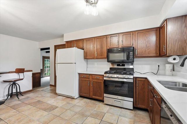 5106 Trafalger Place, Madison, WI 53714