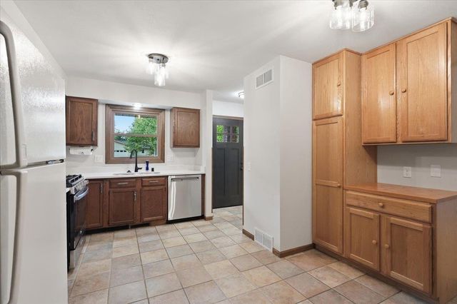 5106 Trafalger Place, Madison, WI 53714