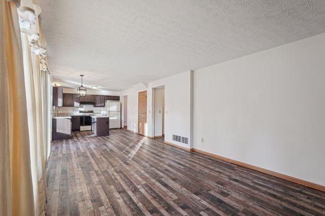 511 Lamesa Drive, Blacklick, OH 43004