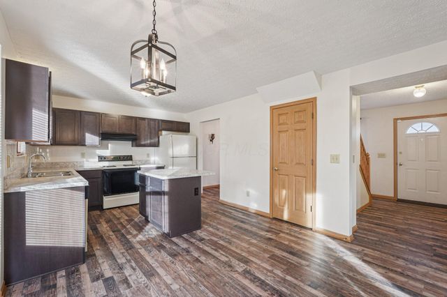 511 Lamesa Drive, Blacklick, OH 43004