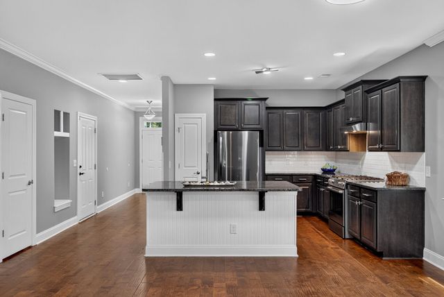5364 Birdie Lane, Hollywood, SC 29449