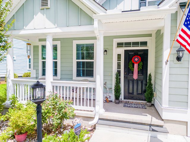 5364 Birdie Lane, Hollywood, SC 29449