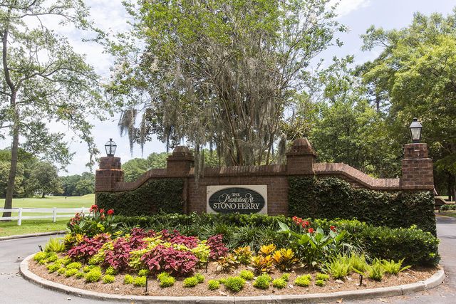 5364 Birdie Lane, Hollywood, SC 29449