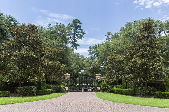 5364 Birdie Lane, Hollywood, SC 29449