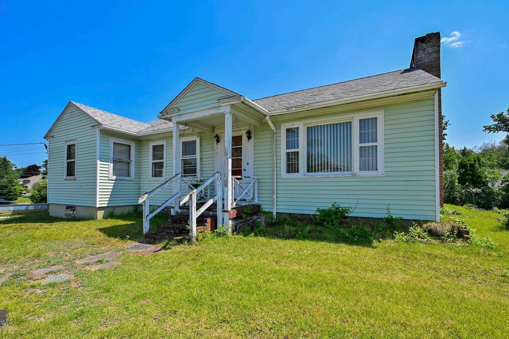 115 Crosbie Street, Manchester, NH 03104
