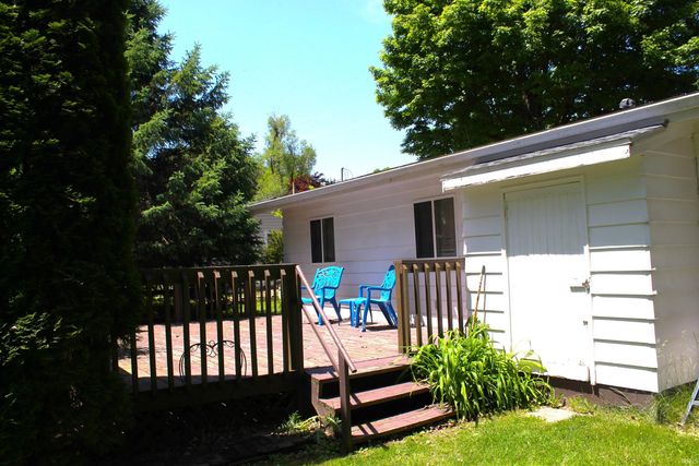 716 E Randolph St, Angola, IN 46703
