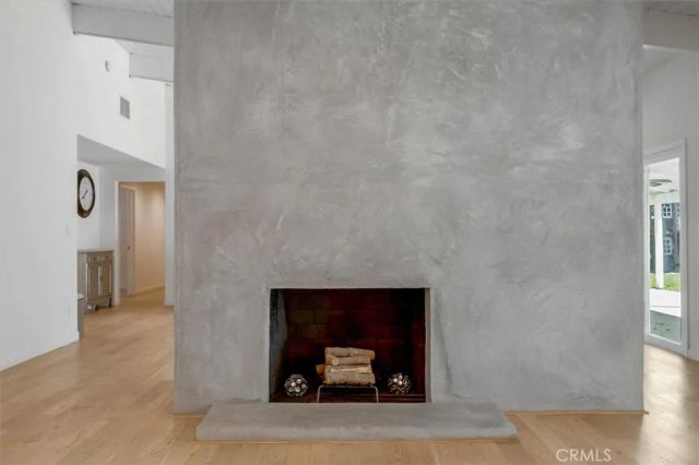 24216 Calvert Street, Woodland Hills, CA 91367