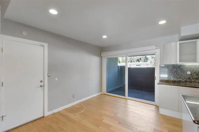 24216 Calvert Street, Woodland Hills, CA 91367