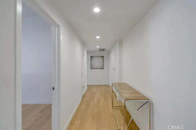 24216 Calvert Street, Woodland Hills, CA 91367