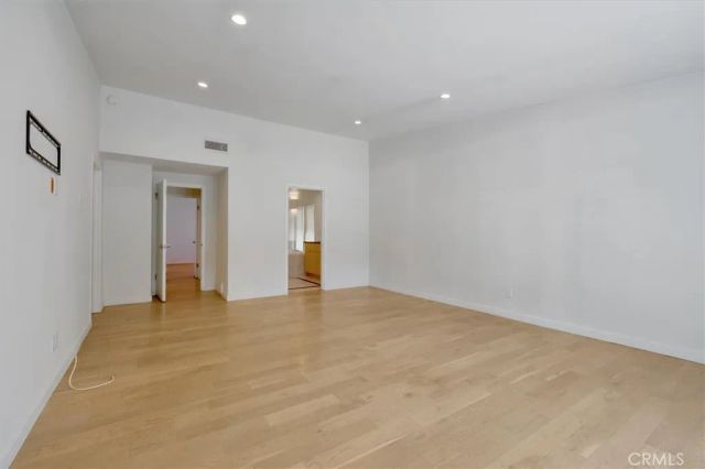 24216 Calvert Street, Woodland Hills, CA 91367