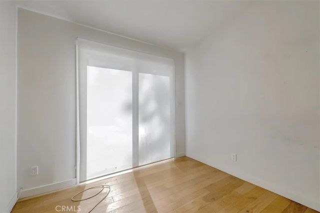 24216 Calvert Street, Woodland Hills, CA 91367