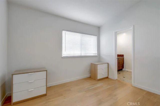 24216 Calvert Street, Woodland Hills, CA 91367