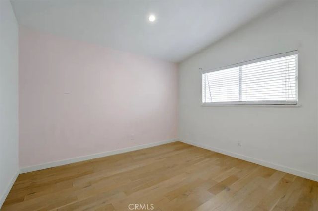 24216 Calvert Street, Woodland Hills, CA 91367