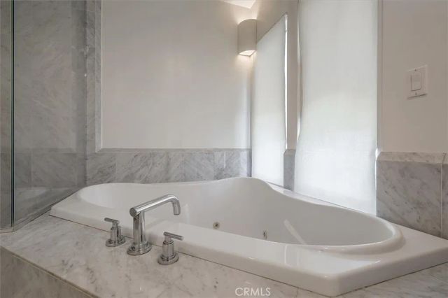 24216 Calvert Street, Woodland Hills, CA 91367