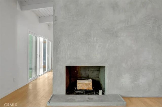 24216 Calvert Street, Woodland Hills, CA 91367