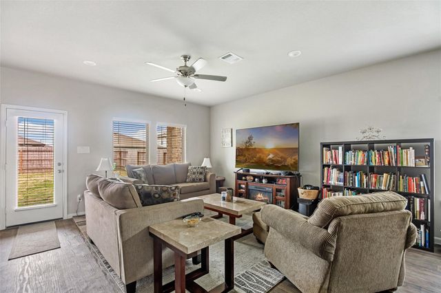 3427 Parker Trace Drive, Missouri City, TX 77459
