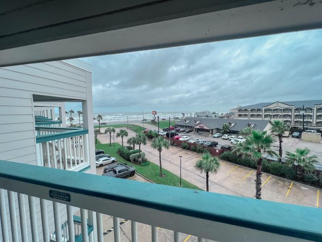 6102 Seawall Boulevard 370, Galveston, TX 77551