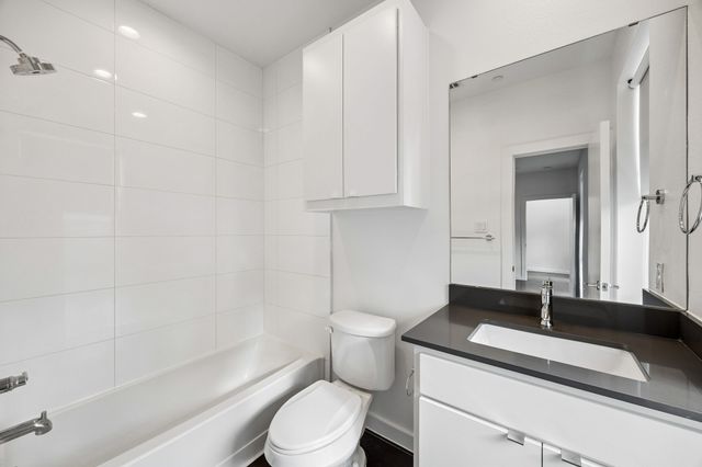 4905 Live Oak Street E, Dallas, TX 75206