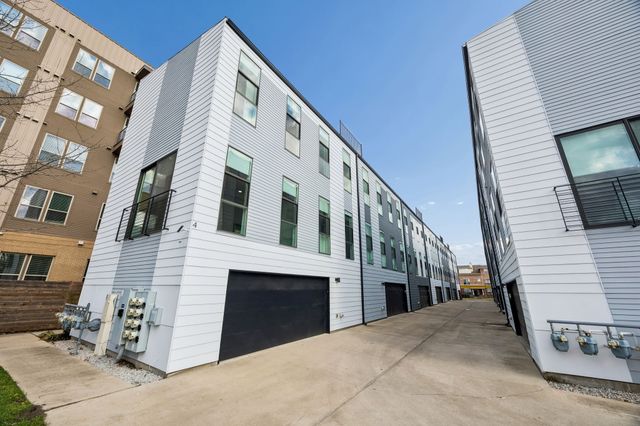 4905 Live Oak Street E, Dallas, TX 75206