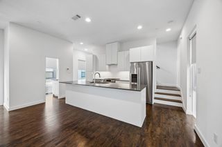 4905 Live Oak Street E, Dallas, TX 75206