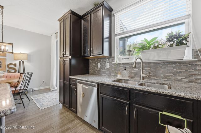 512 RICHMOND Drive, St. Johns, FL 32259