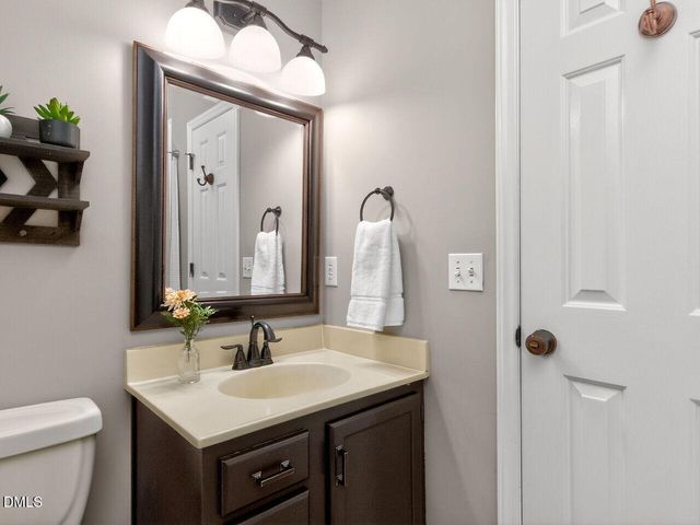 4212 Bluffs Lane, Durham, NC 27712